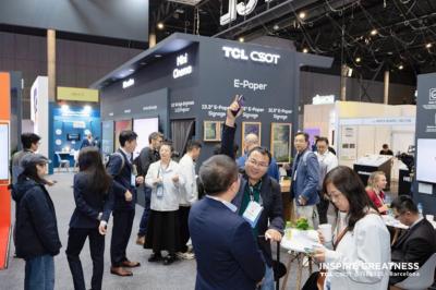 TCL CSoT at ISE 2025 booth photo